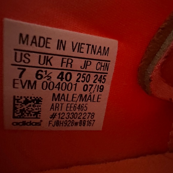 - Adidas OZWEEGO Solar Orange / Hi-Res Coral - 90s style - Picture 3 of 4